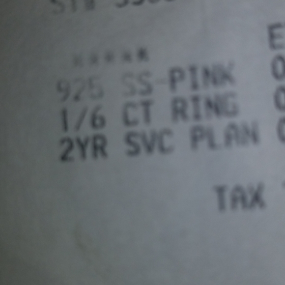 1/6 ct Diamond Ring - Picture 3 of 3